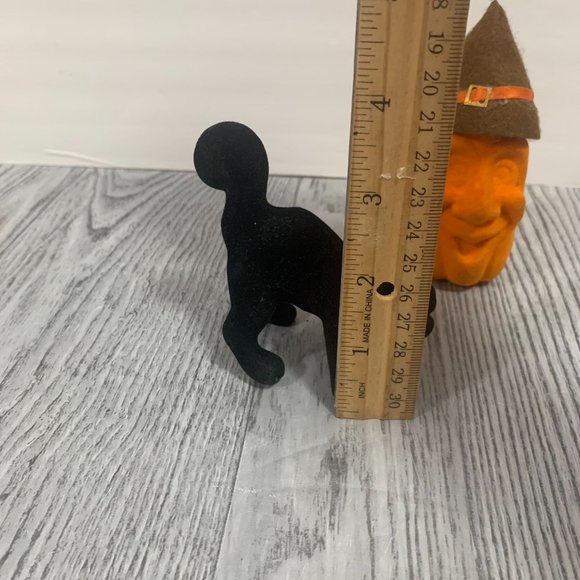 Vintage Russ Flocked Smiling Black Cat Green Eyes And Pumpkin Figures - Picture 10 of 11